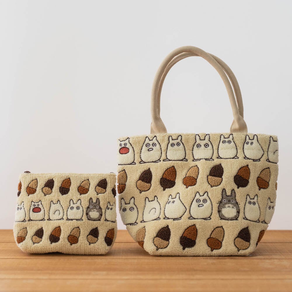 My Neighbor Totoro Fluffy Series Embroidery Pouch - Totoro & Acorn Ivory