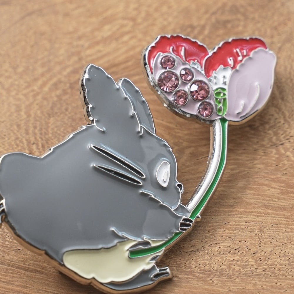 My Neighbor Totoro - Totoro Flower Metal Brooch/ Pin Badge GB01a | Studio Ghibli