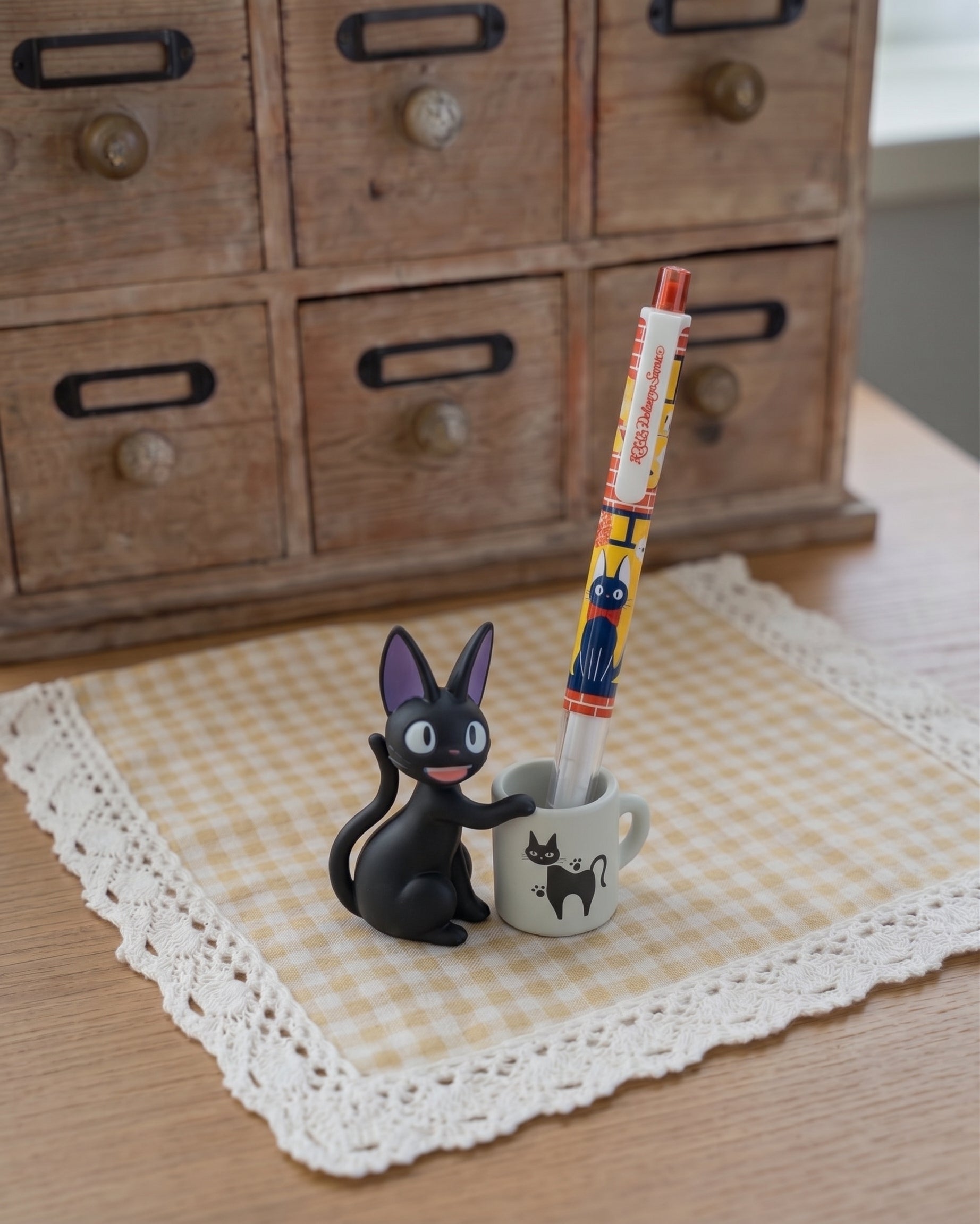 Kiki's Delivery Service × Uni Kuru Toga Advance 0.5mm Mechanical Pencil - Jiji & Brick Wall