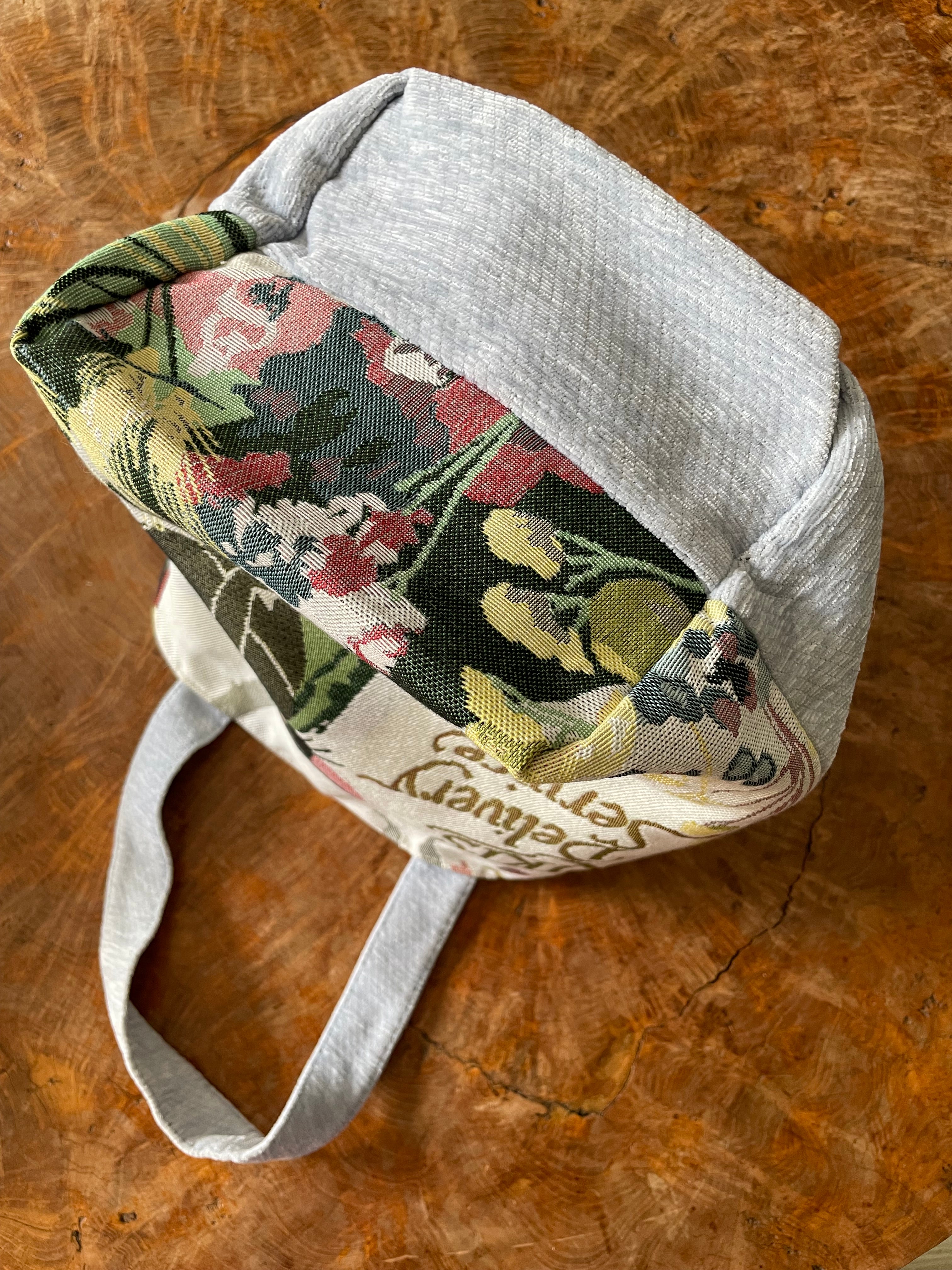 Kiki's Delivery Service Gobelin tapestry Tote Bag - Jiji Yawning ｜Studio Ghibli