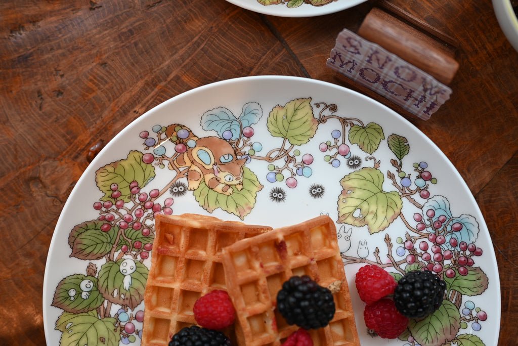Studio Ghibli My Neighbor Totoro Plate - Viburnum