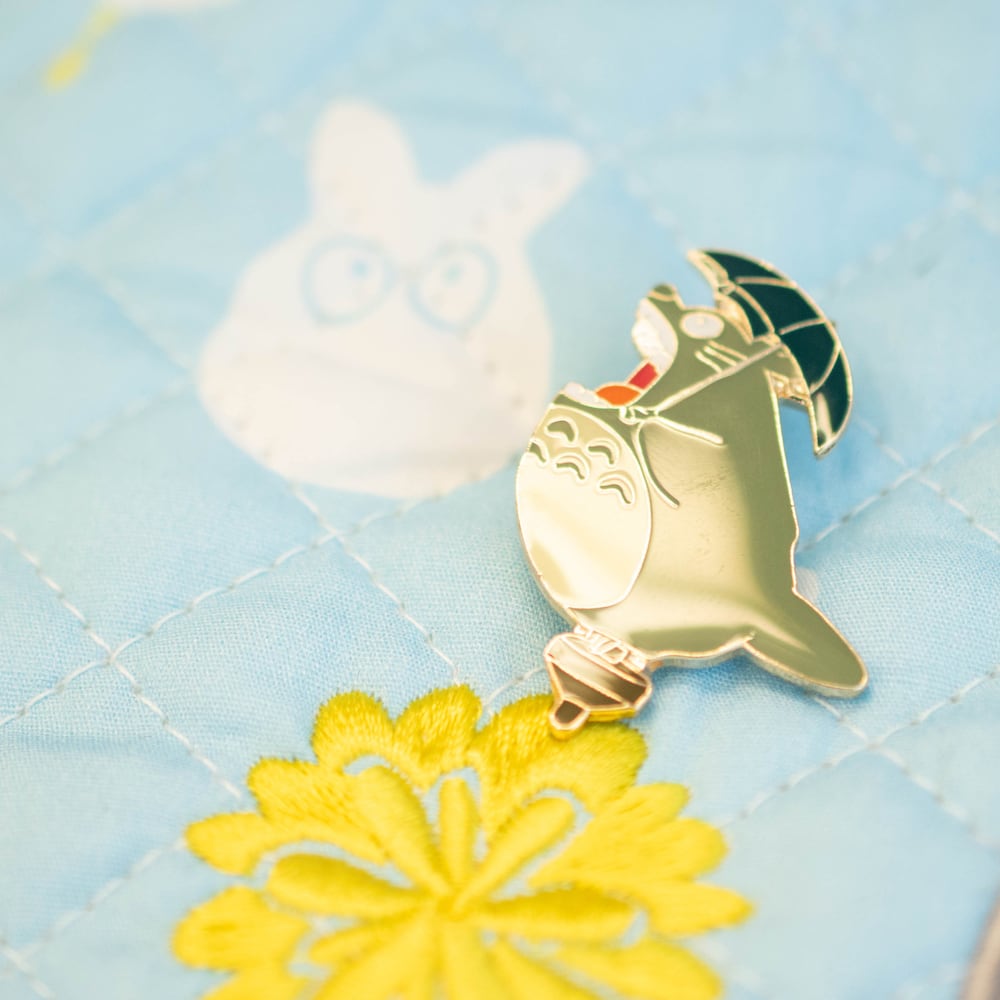 My Neighbor Totoro - Big Totoro Roaring Pin Badge T-04 | Studio Ghibli