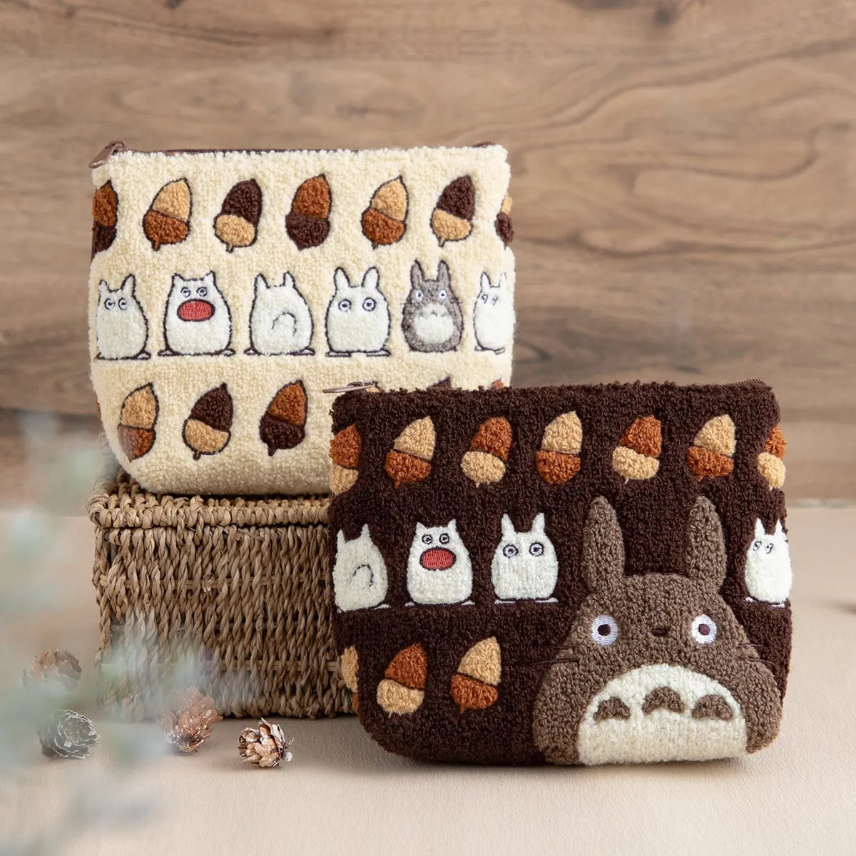 My Neighbor Totoro Fluffy Series Embroidery Pouch - Totoro & Acorn Brown