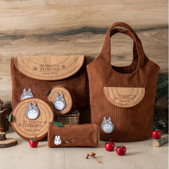 My Neighbor Totoro Treelog-Style Corduroy Handbag