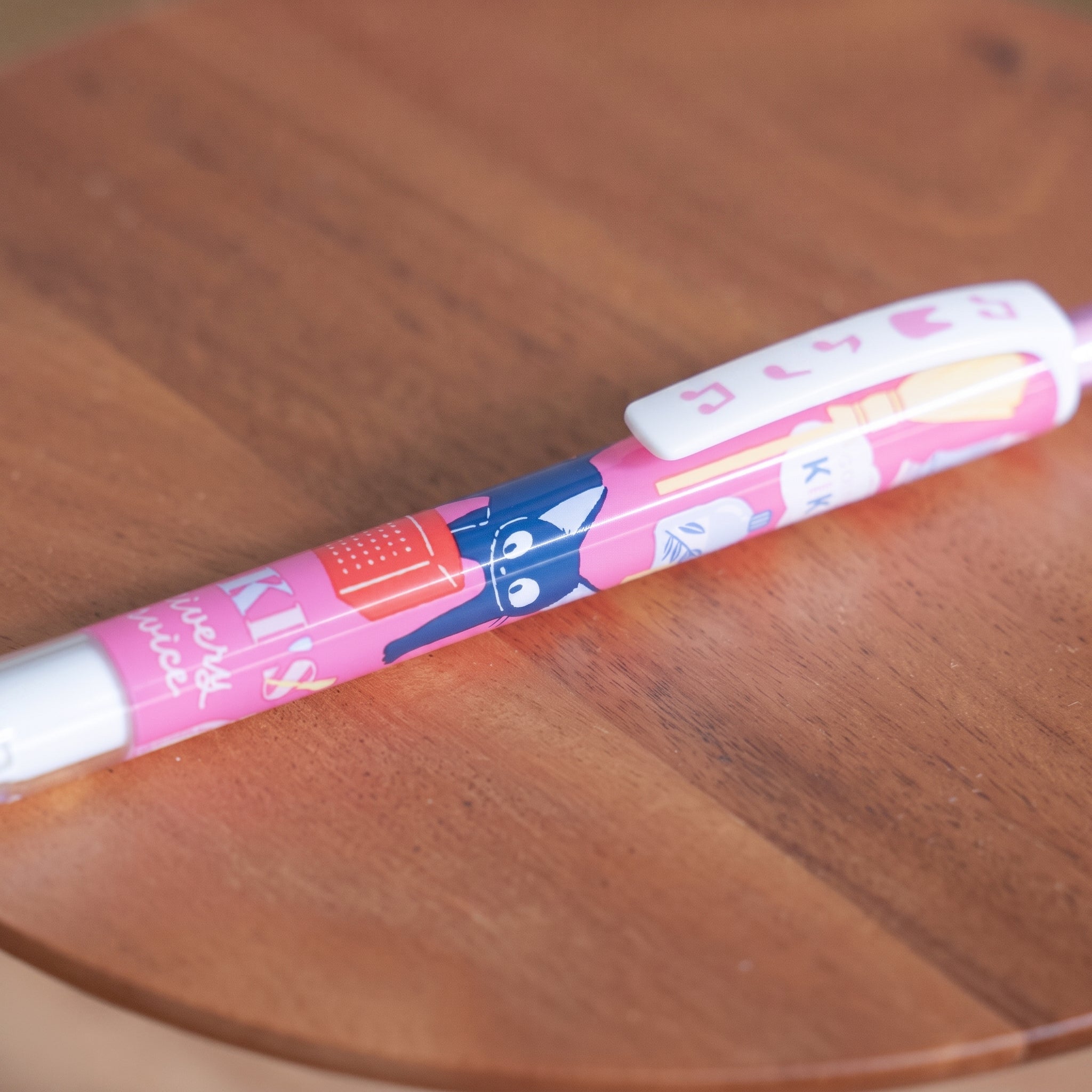 Kiki's Delivery Service × Uni Kuru Toga Advance 0.5mm Mechanical Pencil - Jiji & the Radio